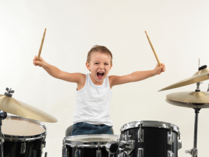 iStock_000011905956Small_good_reasons_for_your_child_to_study_music_RQpcbgkbKK_l